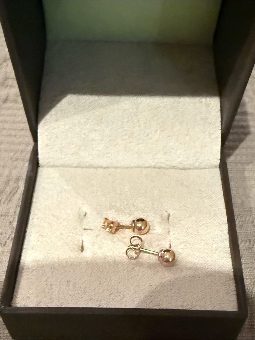 Vintage 14Kt Gold Ball Stud Earrings - Classic Women’s Jewelry